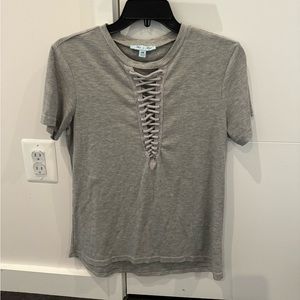 GUC tie up short sleeve top